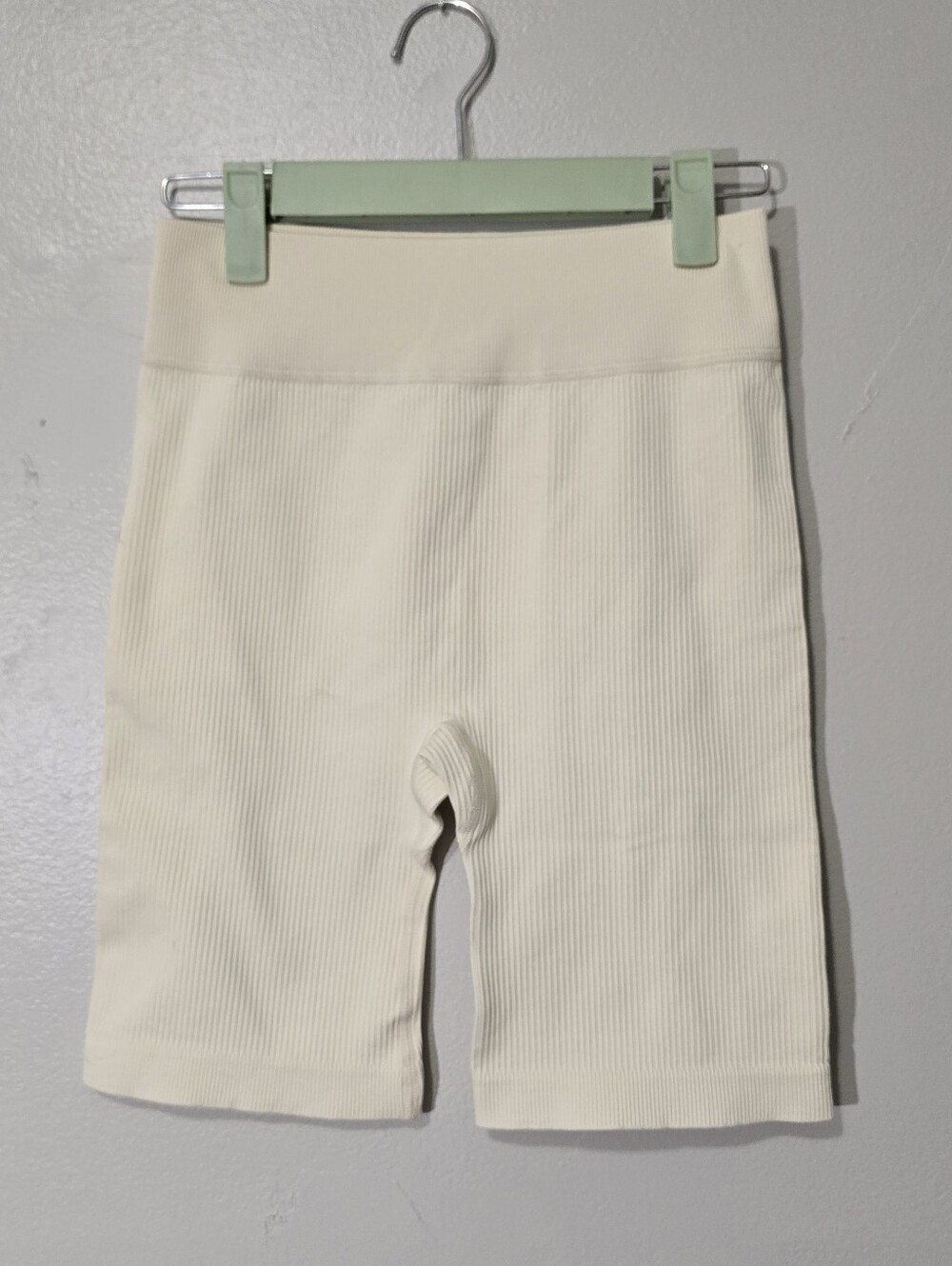 OQQ Ribbed Bike Shorts in Creamy White